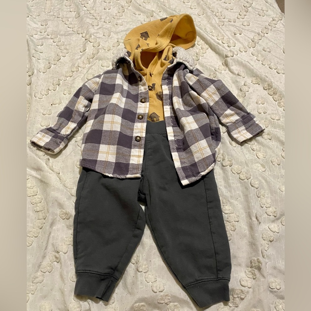 Carter’s Yellow and Gray Flannel Outfit 9m